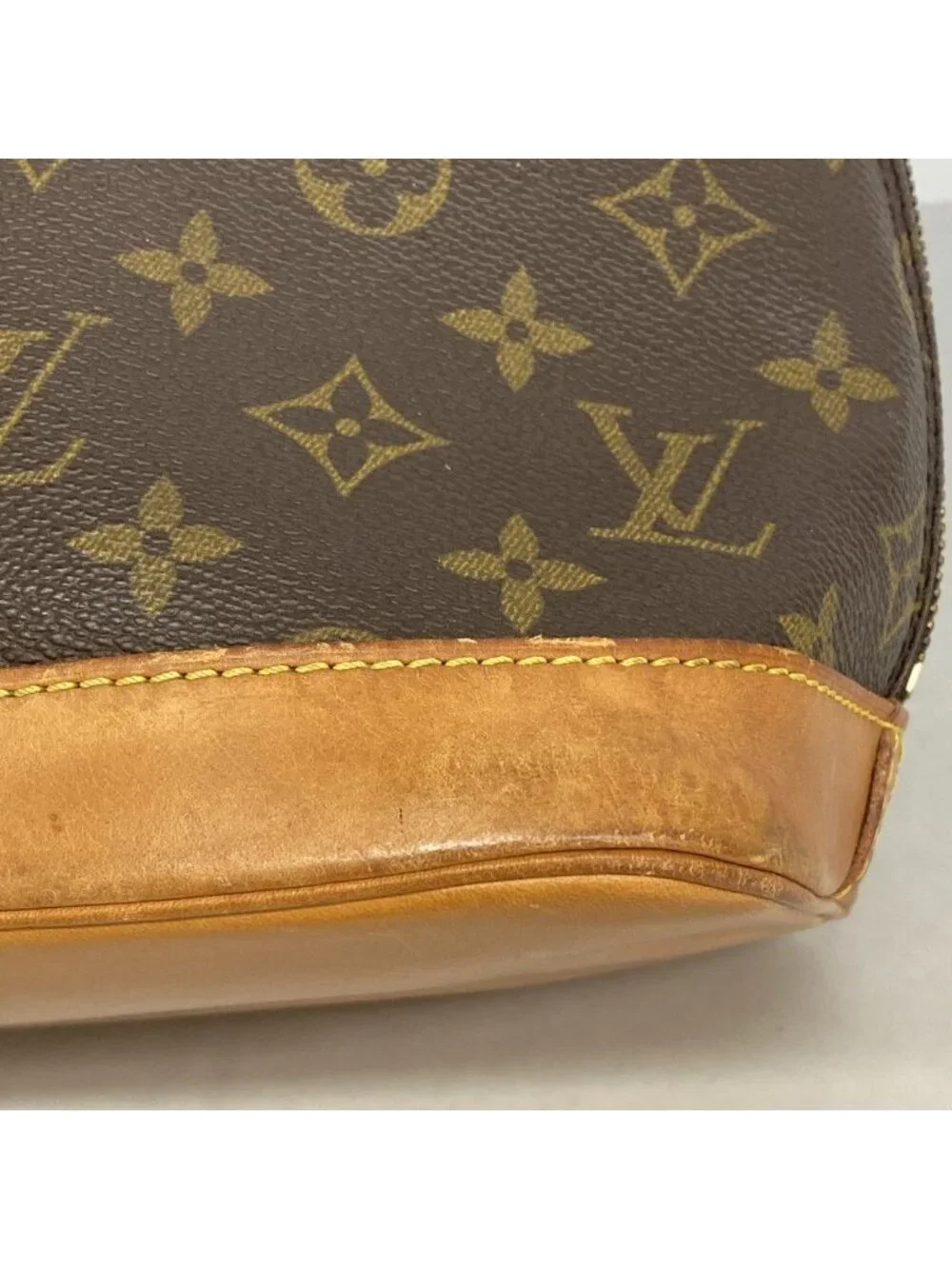 Louis Vuitton Handbag Monogram Alma Brown